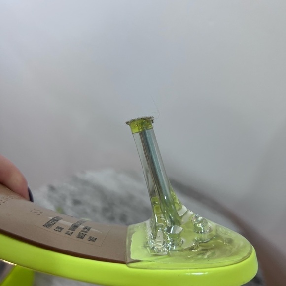 Steve Madden Neon Yellow Square Toe Lucite Heel Sandals size 5 - Picture 9 of 10